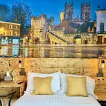 The Crescent 3*