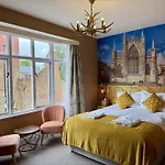 The Crescent 3*