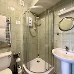 The Crescent Gasthof 3*