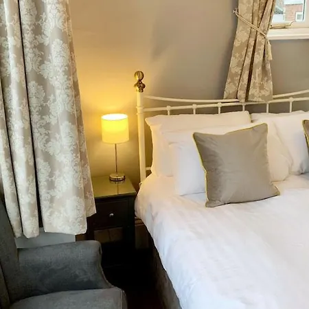 The Crescent York