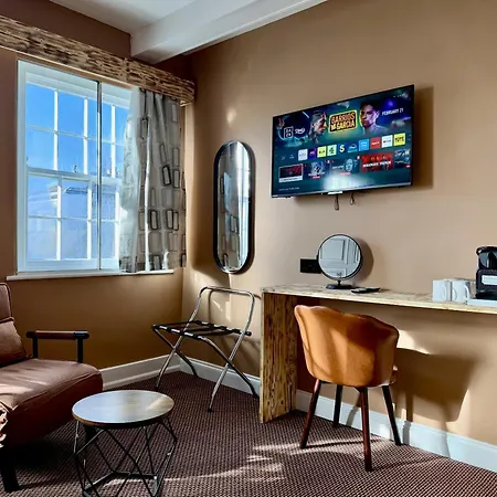 בית הארחה The Crescent יורק