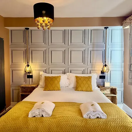 The Crescent 3* יורק