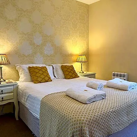 Гостевой дом The Crescent 3*