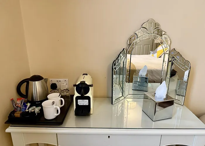 בית הארחה The Crescent