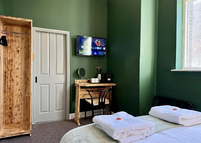 The Crescent בית הארחה