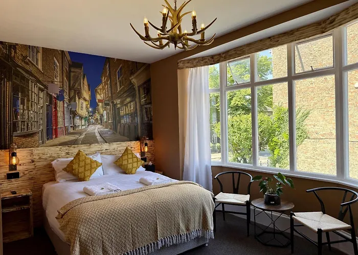 The Crescent בית הארחה יורק