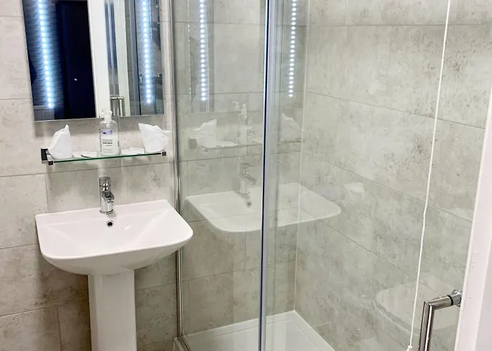 The Crescent Hotel 3*