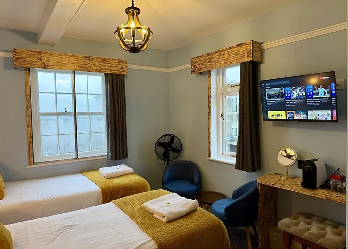 בית הארחה The Crescent יורק